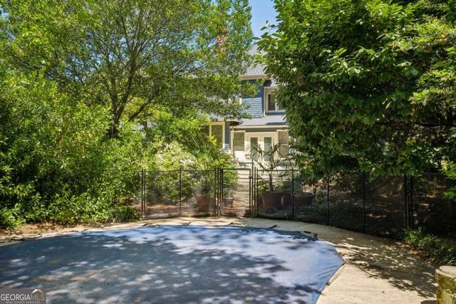 36 Delta Place NE, Atlanta, GA 30307