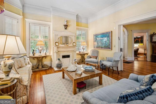 36 Delta Place NE, Atlanta, GA 30307