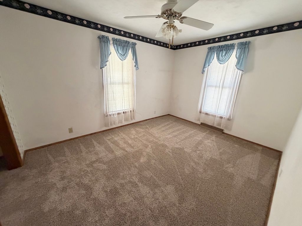 Image 13 of property listing at 3580 Odin Road, Odin, IL 62870