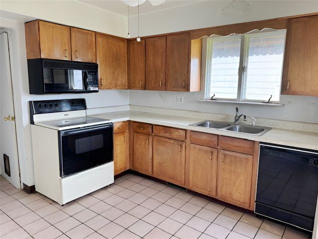 433 Mellon Ave, Baden, PA 15005