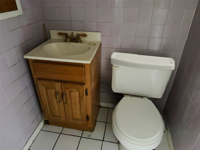433 Mellon Ave, Baden, PA 15005