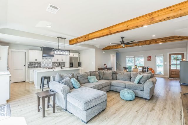 2403 Belaire East LN, Granite Shoals, TX 78654