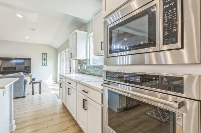 2403 Belaire East LN, Granite Shoals, TX 78654