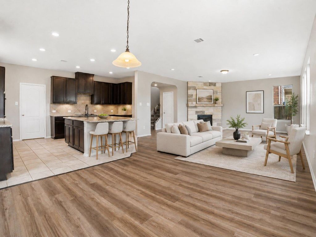 670 Landon Samuel LOOP, Pflugerville, TX 78660