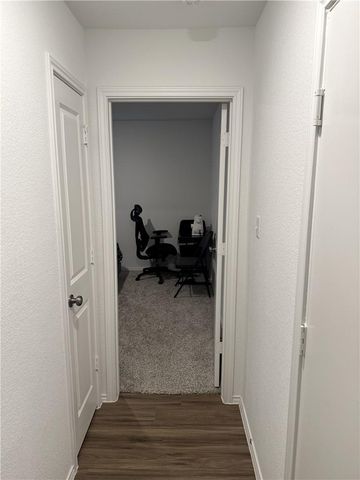 202 Coventry DR, Hutto, TX 78634