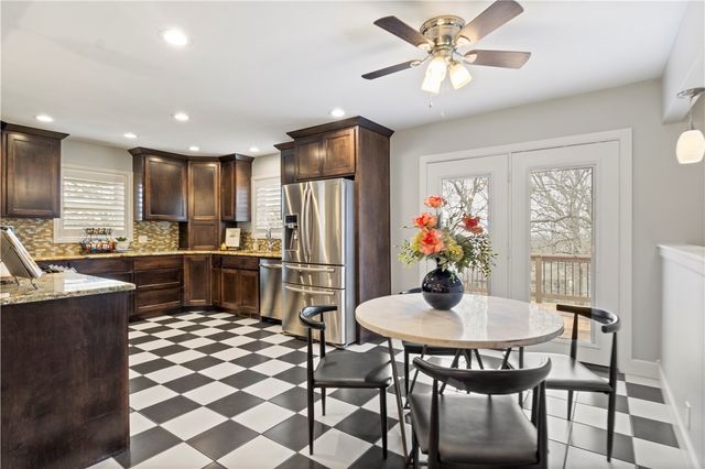 1617 W Shadowridge Drive, Fayetteville, AR 72701