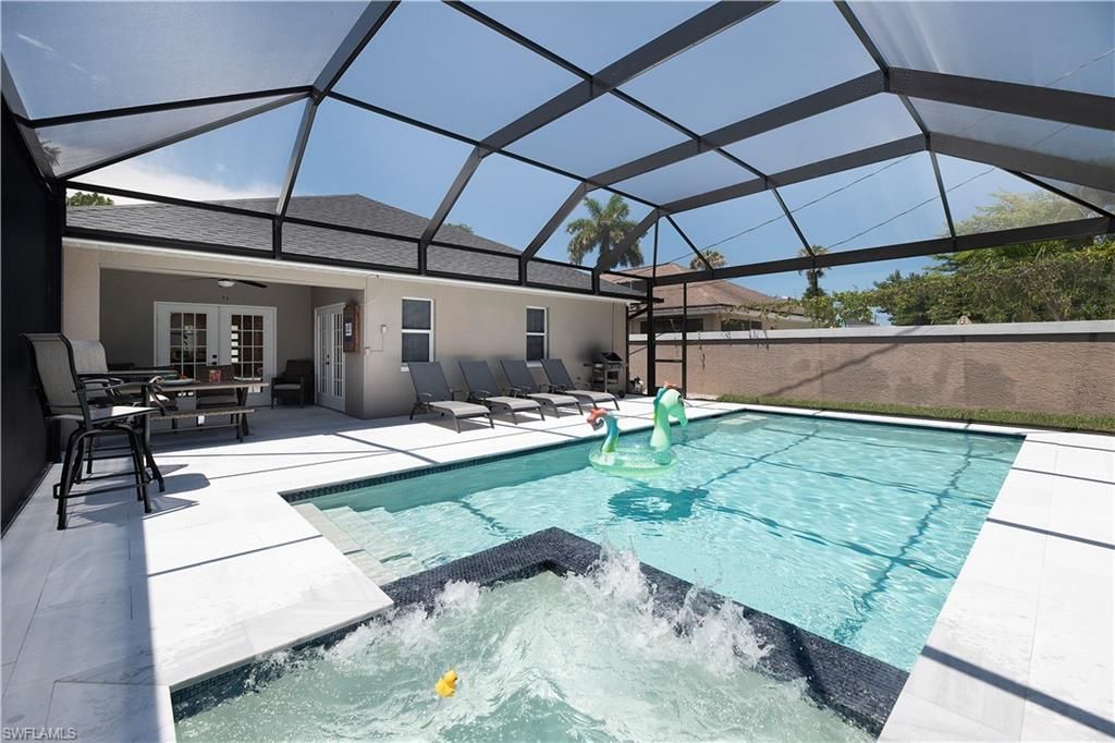 823 96th AVE N, NAPLES, FL 34108 — photo 2