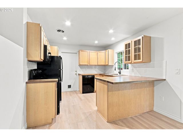 11395 Sw 13TH St, Beaverton, OR 97005