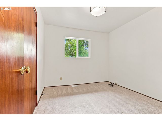 11395 Sw 13TH St, Beaverton, OR 97005