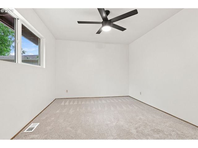 11395 Sw 13TH St, Beaverton, OR 97005