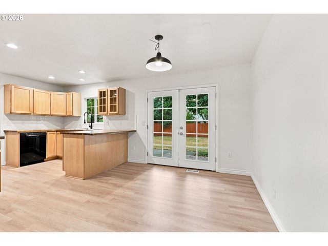 11395 Sw 13TH St, Beaverton, OR 97005