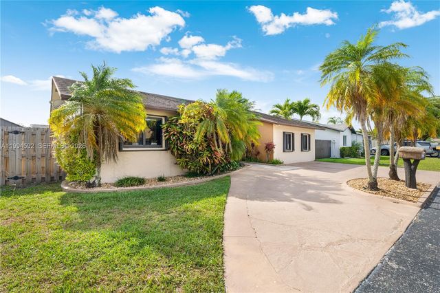 10268 SW 145th Ct, Miami, FL 33186