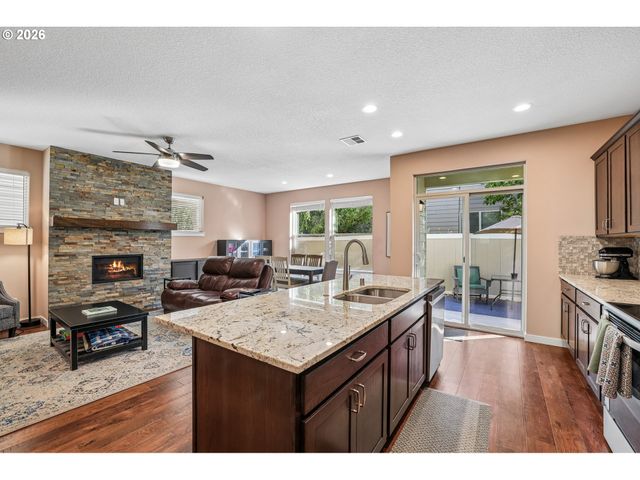 7631 Ne 61ST Way, Vancouver, WA 98662