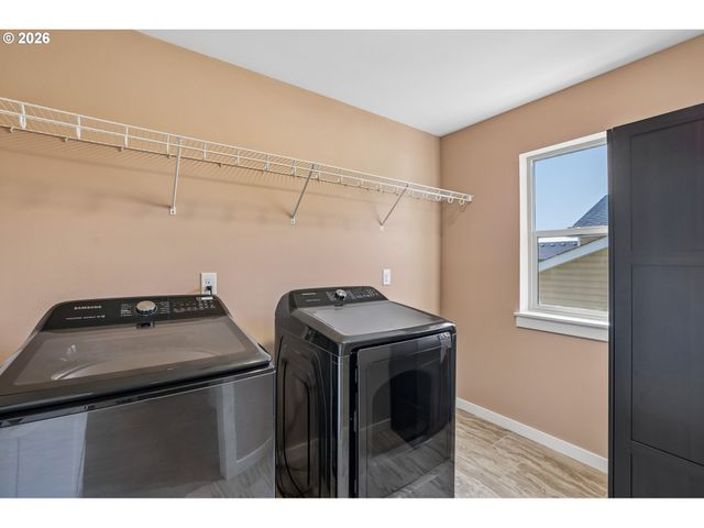 7631 Ne 61ST Way, Vancouver, WA 98662