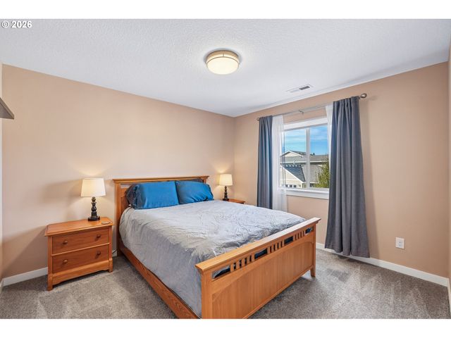 7631 Ne 61ST Way, Vancouver, WA 98662