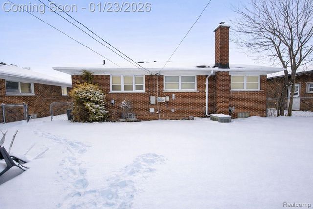 19405 Rock Street, Roseville, MI 48066