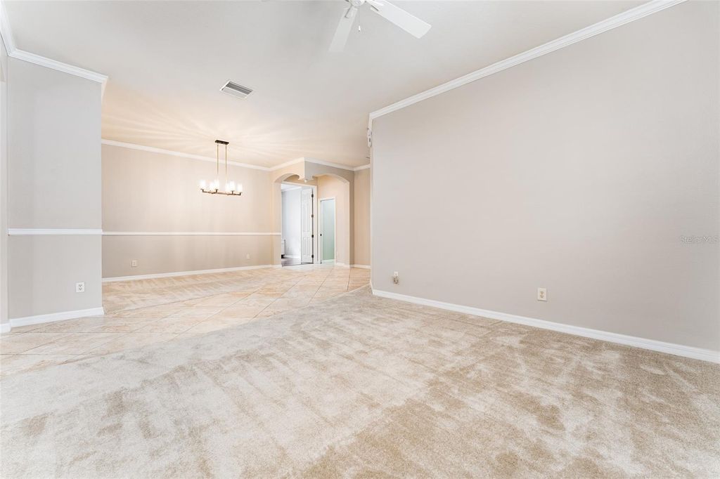 Image 12 of property listing at 304 SILVER FALLS DRIVE, Apollo Beach, FL 33572