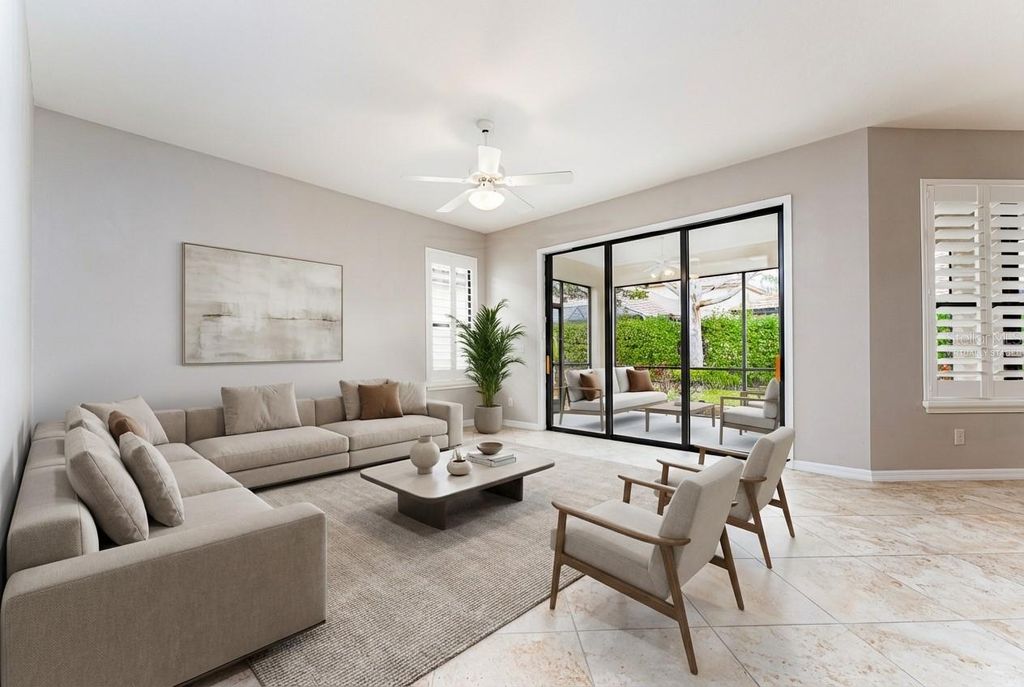 Image 21 of property listing at 304 SILVER FALLS DRIVE, Apollo Beach, FL 33572