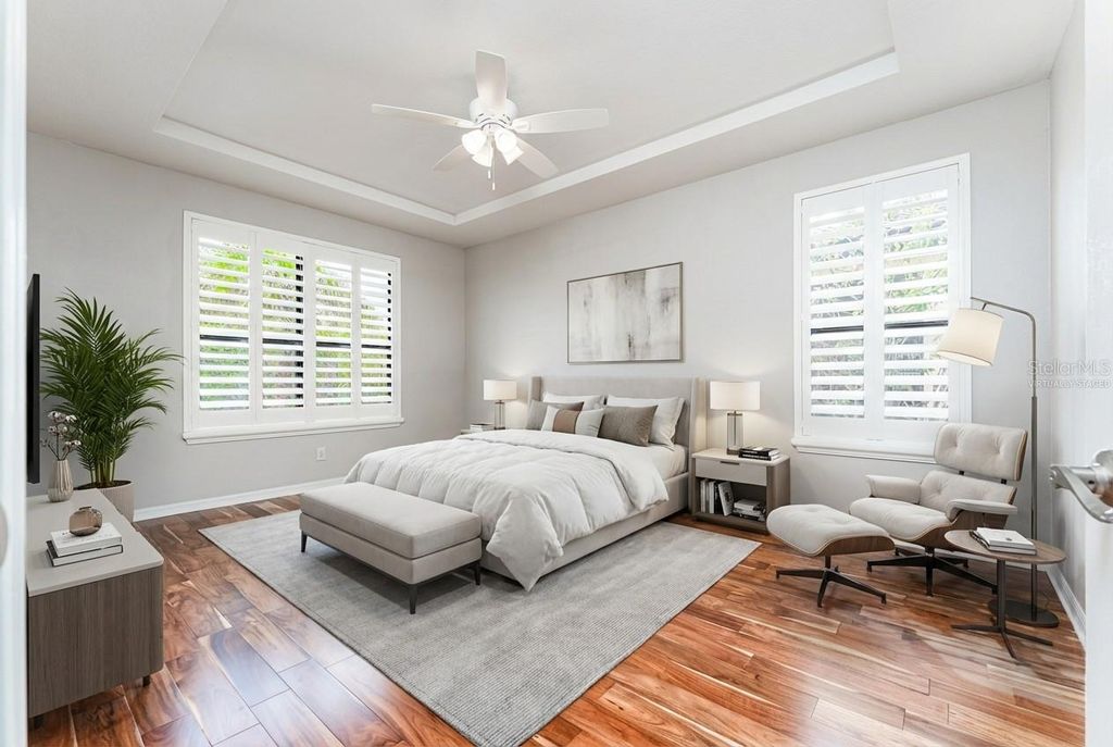 Image 23 of property listing at 304 SILVER FALLS DRIVE, Apollo Beach, FL 33572