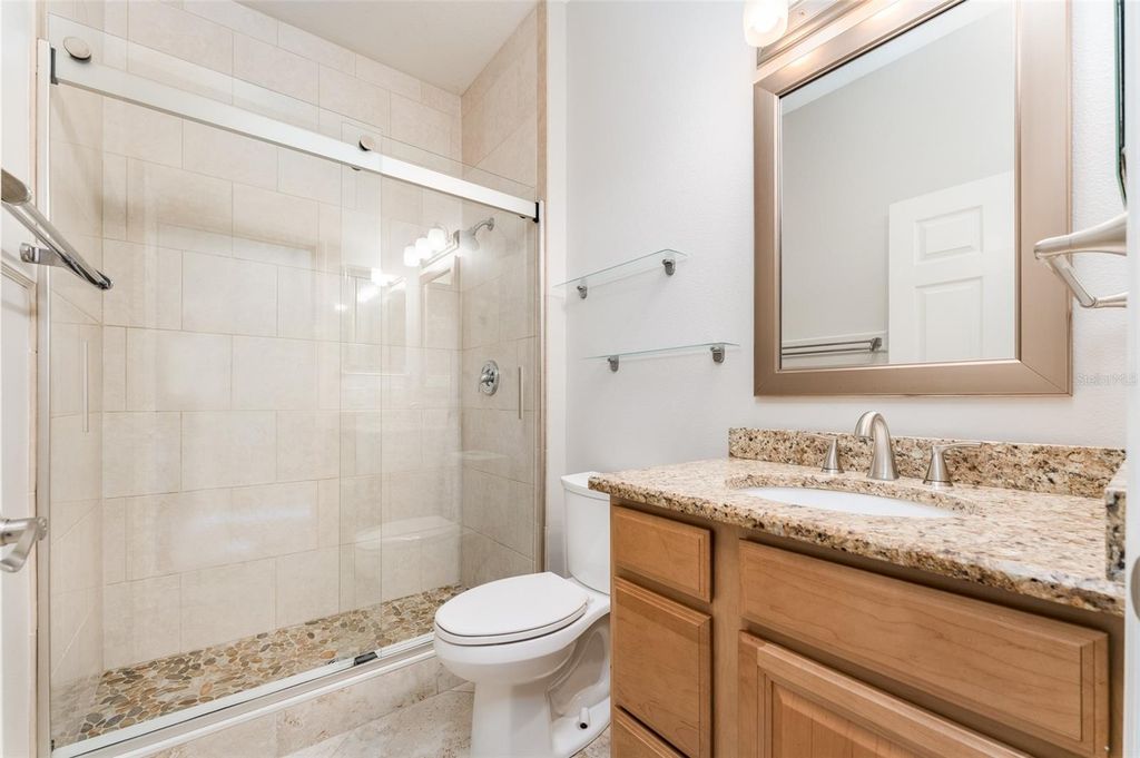 Image 31 of property listing at 304 SILVER FALLS DRIVE, Apollo Beach, FL 33572