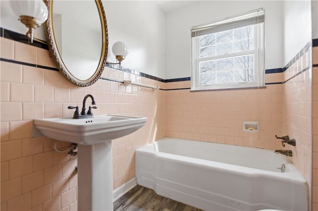 64 Harmon Creek Rd, Smith, PA 15021