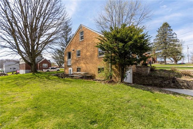 64 Harmon Creek Rd, Smith, PA 15021