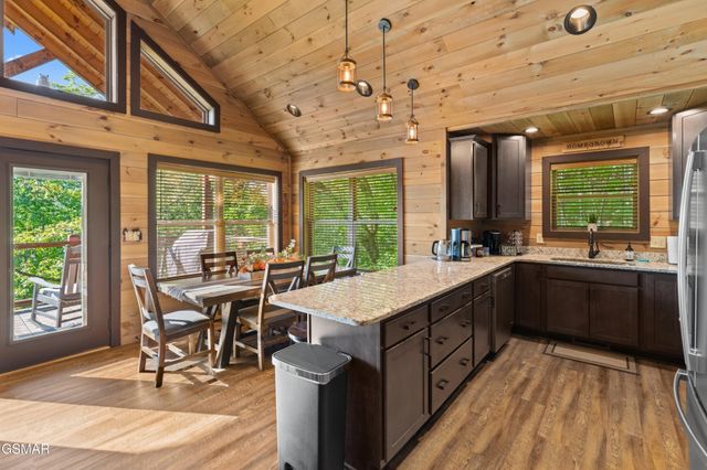 2624 Overholt Trail, Sevierville, TN 37862