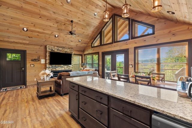 2624 Overholt Trail, Sevierville, TN 37862