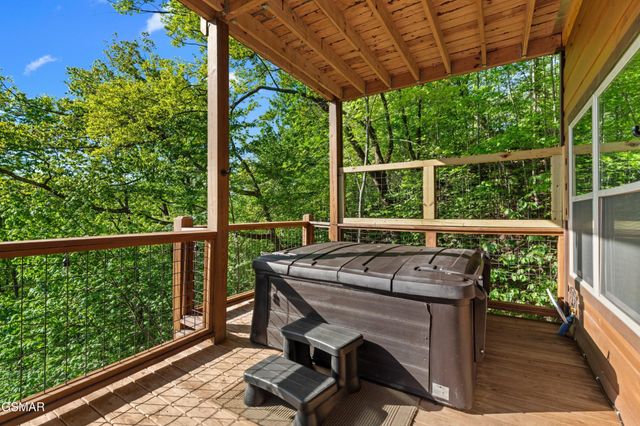 2624 Overholt Trail, Sevierville, TN 37862