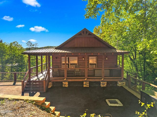 2624 Overholt Trail, Sevierville, TN 37862