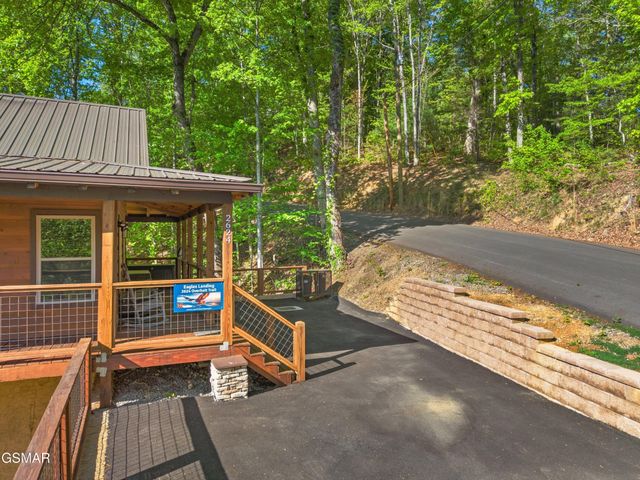 2624 Overholt Trail, Sevierville, TN 37862