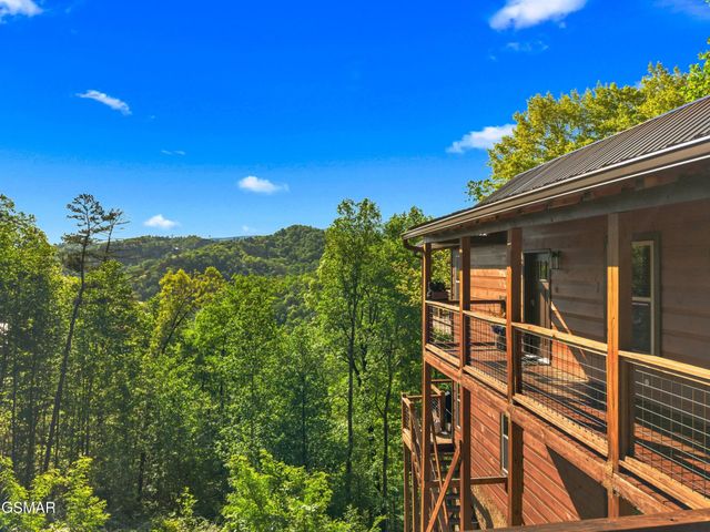 2624 Overholt Trail, Sevierville, TN 37862