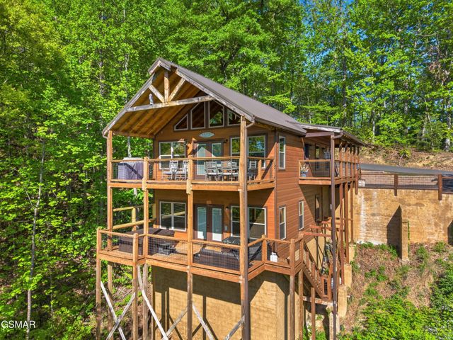 2624 Overholt Trail, Sevierville, TN 37862