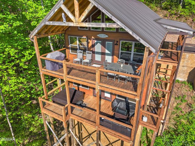 2624 Overholt Trail, Sevierville, TN 37862