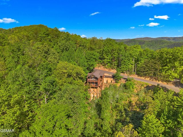 2624 Overholt Trail, Sevierville, TN 37862
