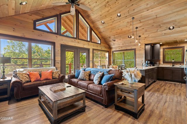 2624 Overholt Trail, Sevierville, TN 37862