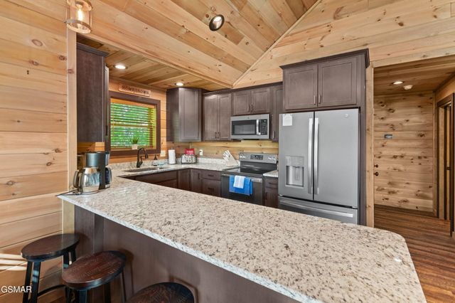 2624 Overholt Trail, Sevierville, TN 37862