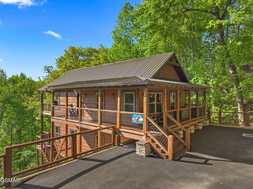 2624 Overholt Trail, Sevierville, TN 37862