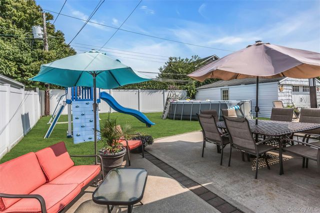 20 Jamaica Avenue, Plainview, NY 11803