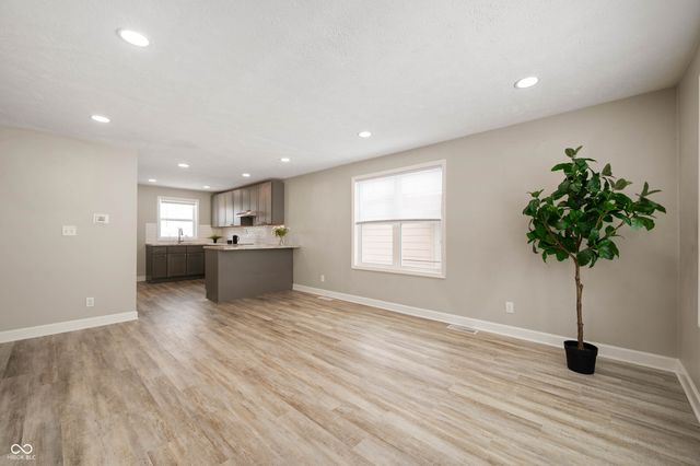 1318 S 22nd Street, New Castle, IN 47362