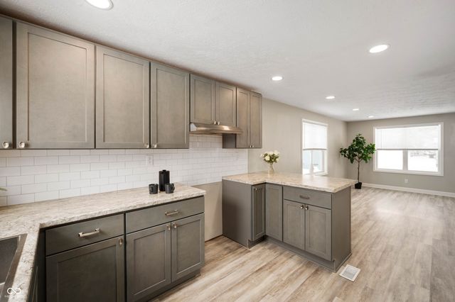 1318 S 22nd Street, New Castle, IN 47362