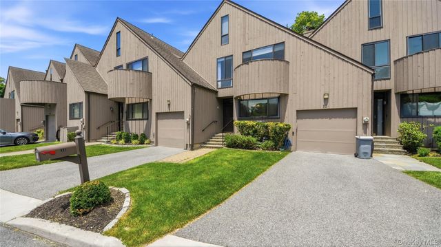 11 Rockhagen Road, Thornwood, NY 10594