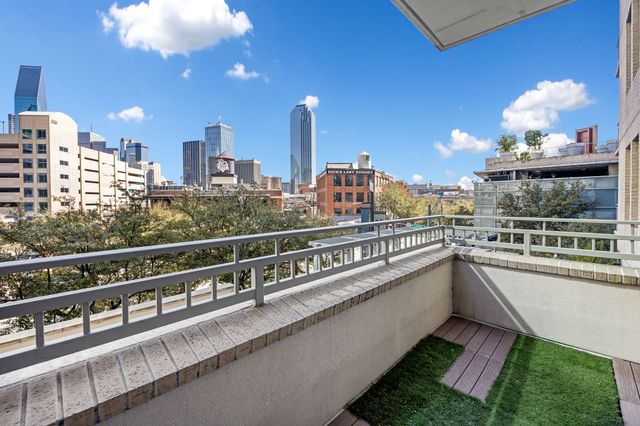 2323 N Houston Street 310, Dallas, TX 75219