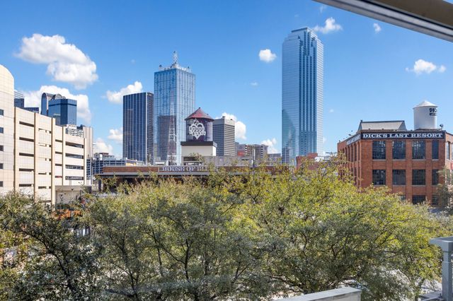 2323 N Houston Street 310, Dallas, TX 75219