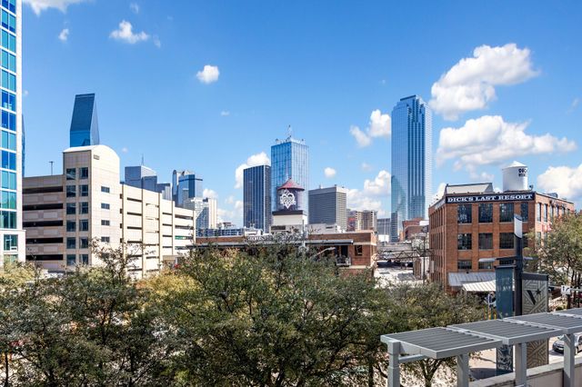 2323 N Houston Street 310, Dallas, TX 75219