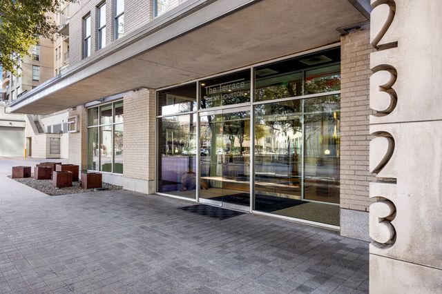 2323 N Houston Street 310, Dallas, TX 75219