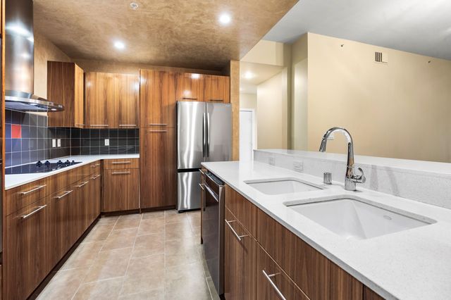 2323 N Houston Street 310, Dallas, TX 75219