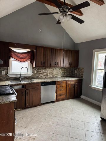 4910 Ranchland Dr, Louisville, KY 40216