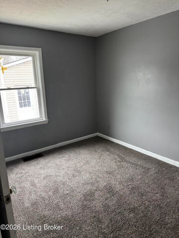 4910 Ranchland Dr, Louisville, KY 40216