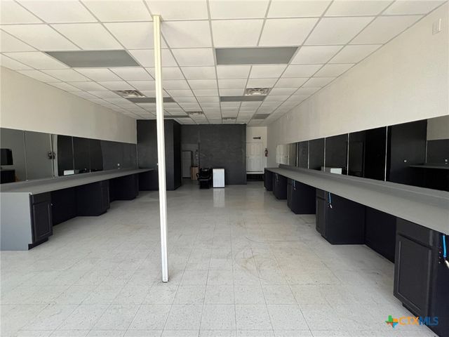 711 W Hallmark Avenue 200, Killeen, TX 76541